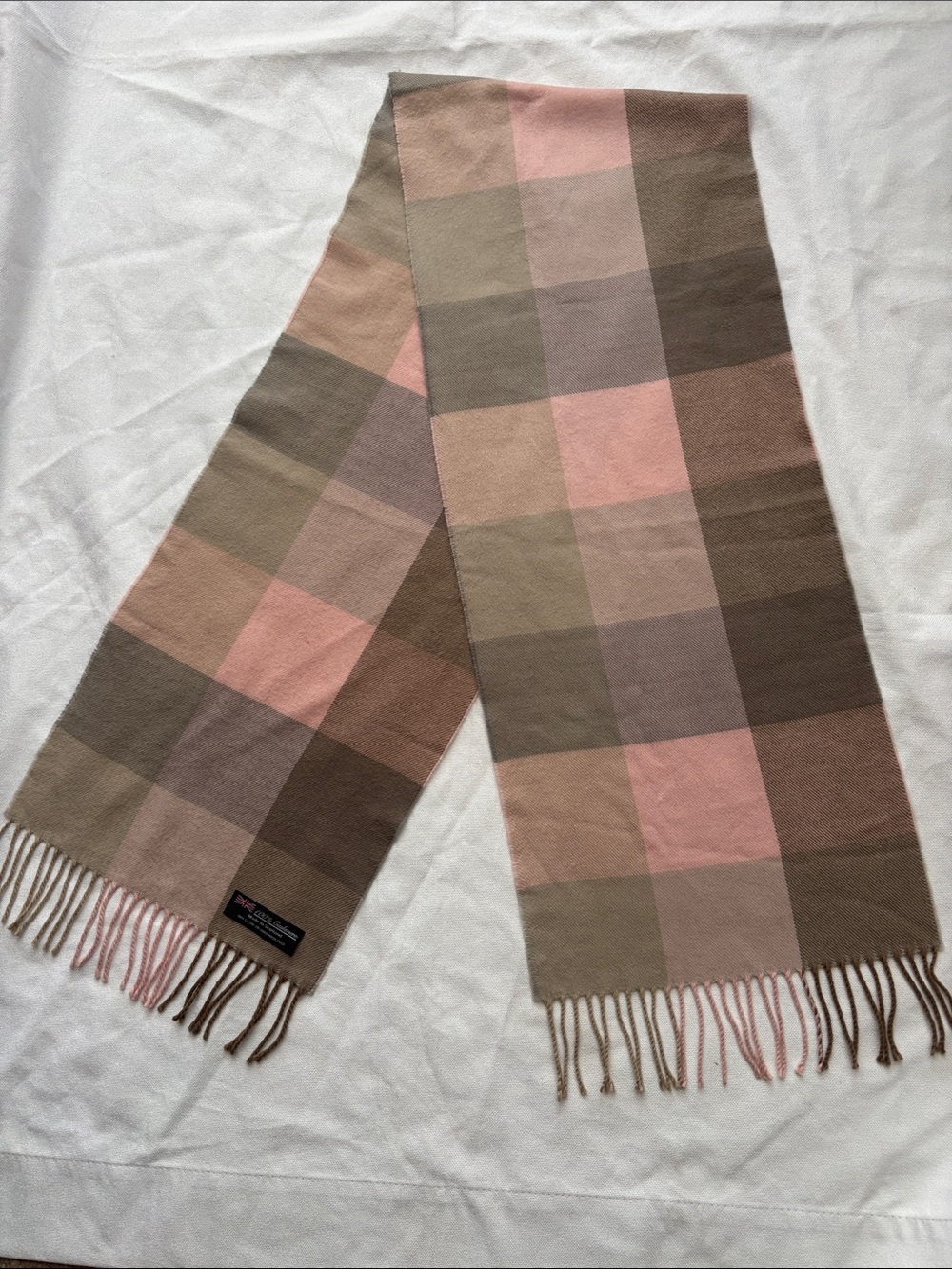 100% Cashmere Pink Plaid Fringe Scarf